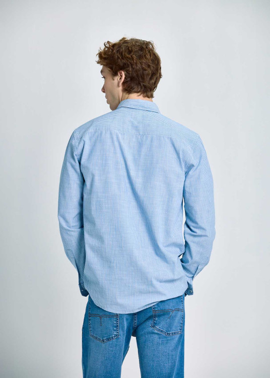 Camisa Rayas Verticales Bolsillo Frontal Azul