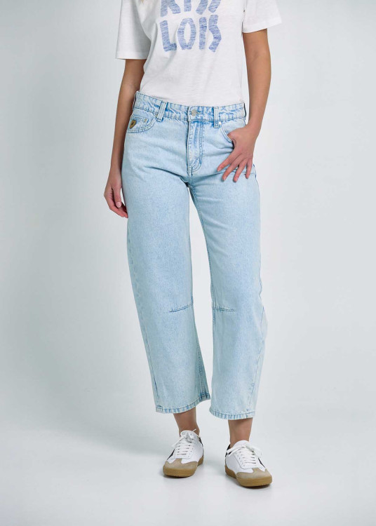 Jeans Mom Fit Tiro Largo Diseño Piezas Azul
