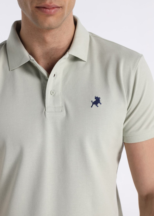 Polo Piqué Básico Bordado Logo Toro Verde