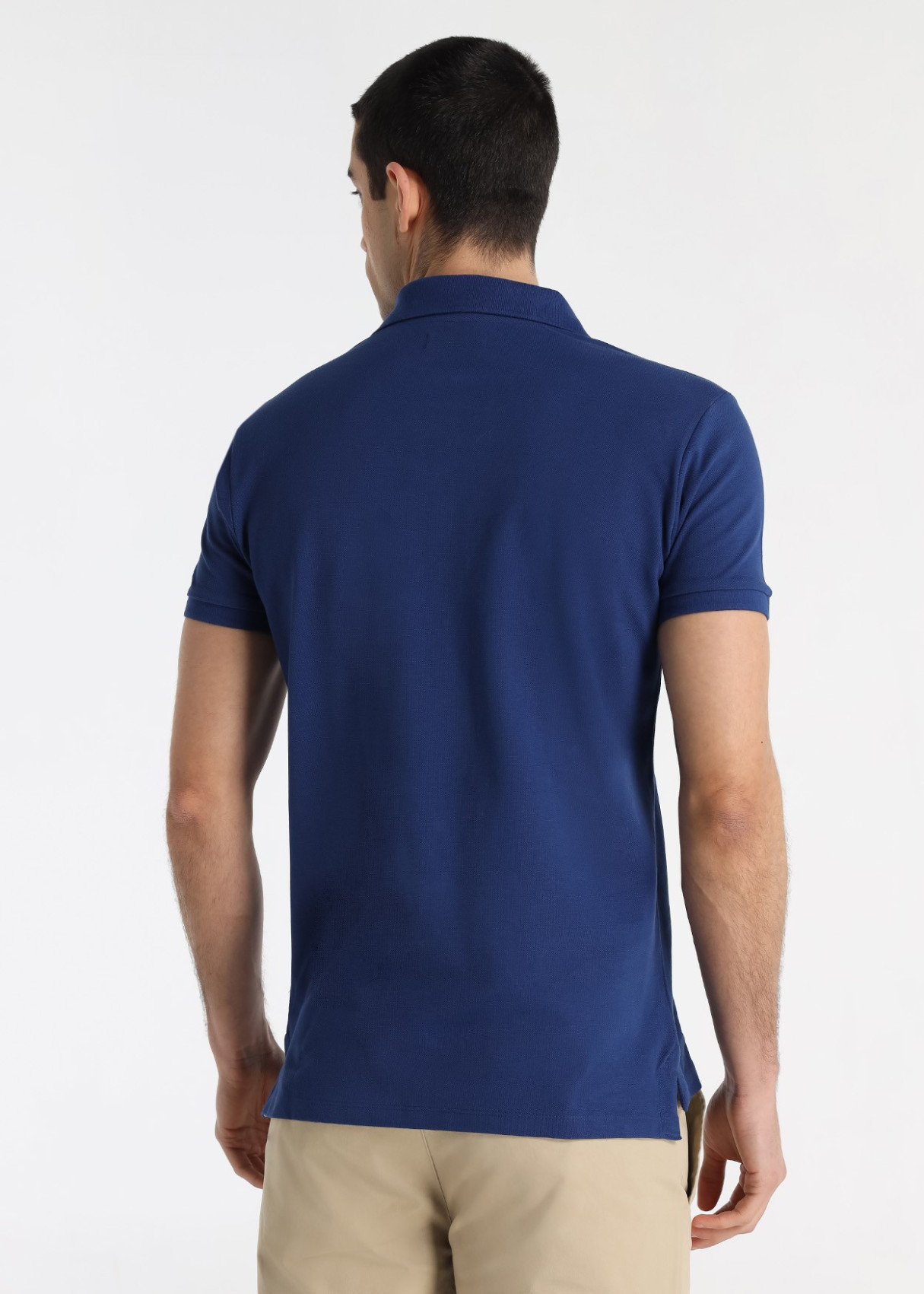 Polo De Piqué Básico Con Bordado Logo Toro Azul