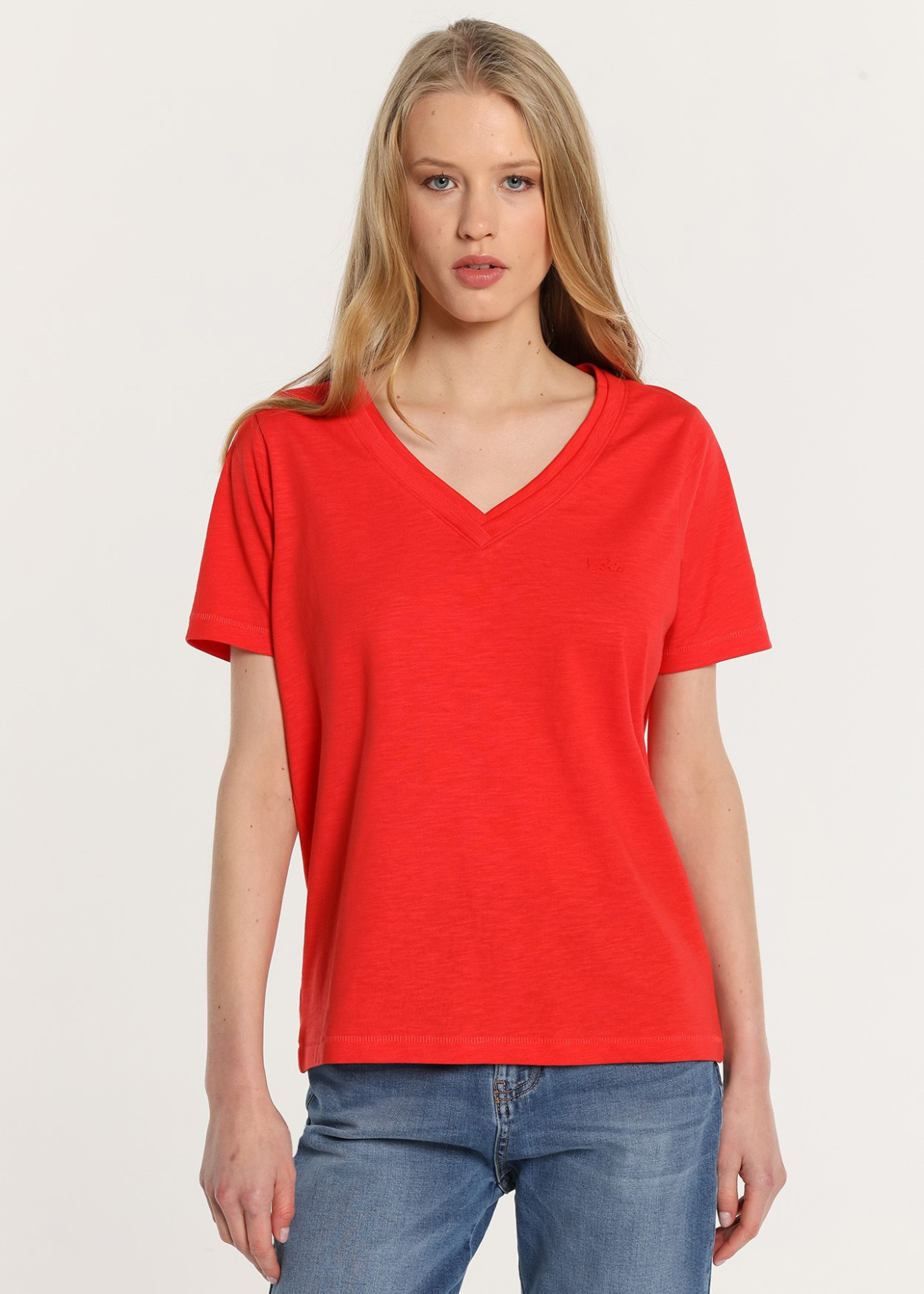 Camiseta manga corta Cuello Pico Básica roja