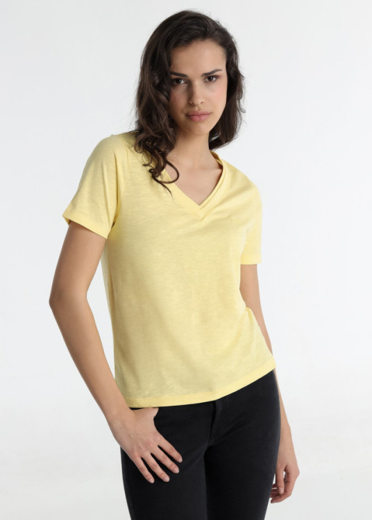 Camiseta Manga Corta Doble Cuello Pico Rib amarilla LILY ASEES