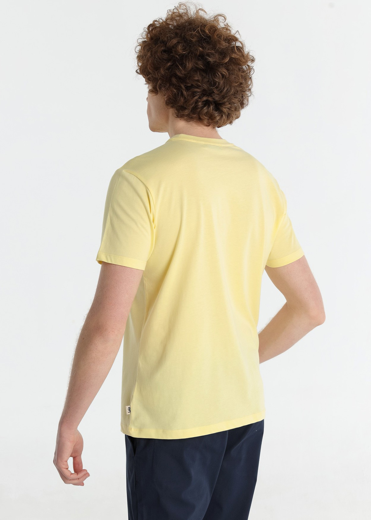 Camiseta Básica Estampado Logo Con Relieve De Manga Corta amarilla ALEXIS SAJA