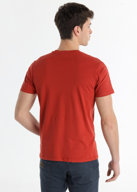 Camiseta Básica Estampado Logo Con Relieve De Manga Corta roja ALEXIS SAJA