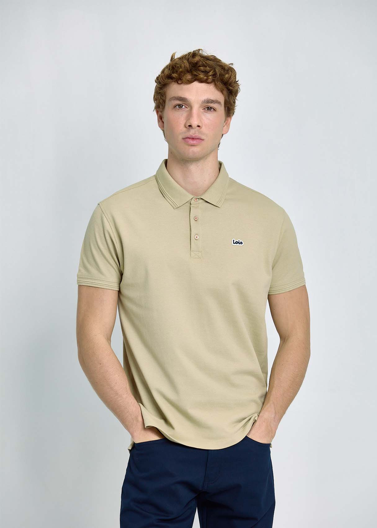 Polo De Piqué Premium Con Parche Logo En Color Beige