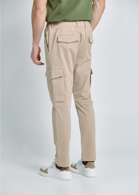 Pantalón Cargo Slim Cintura Elástica Bolsillos Beige