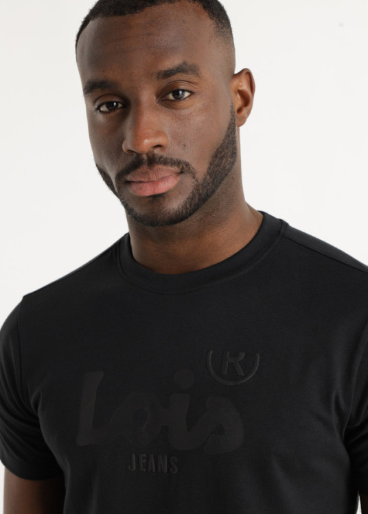 Camiseta Básica Cuello Caja Manga Corta Gráfica negro