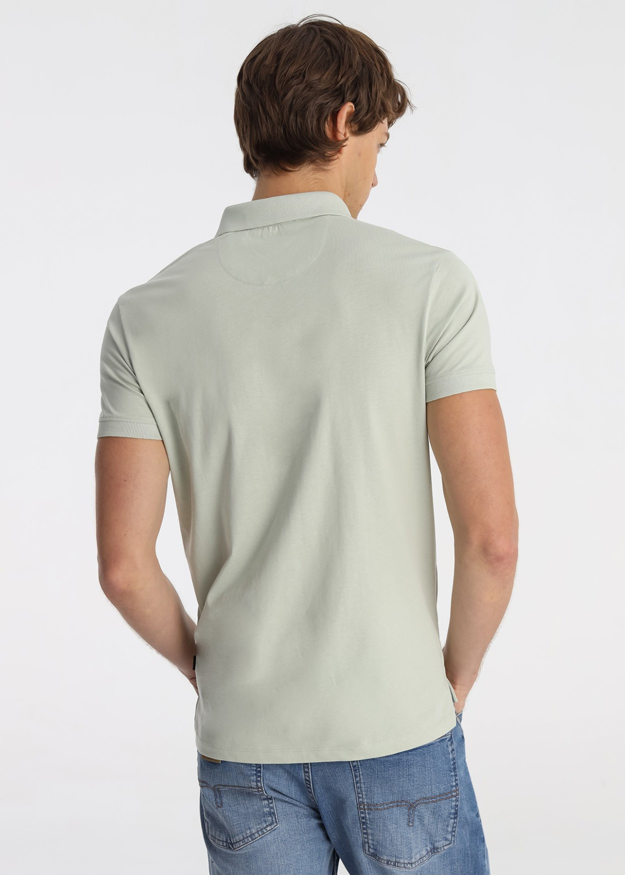 Polo Clásico Bordado Distintivo Color Verde