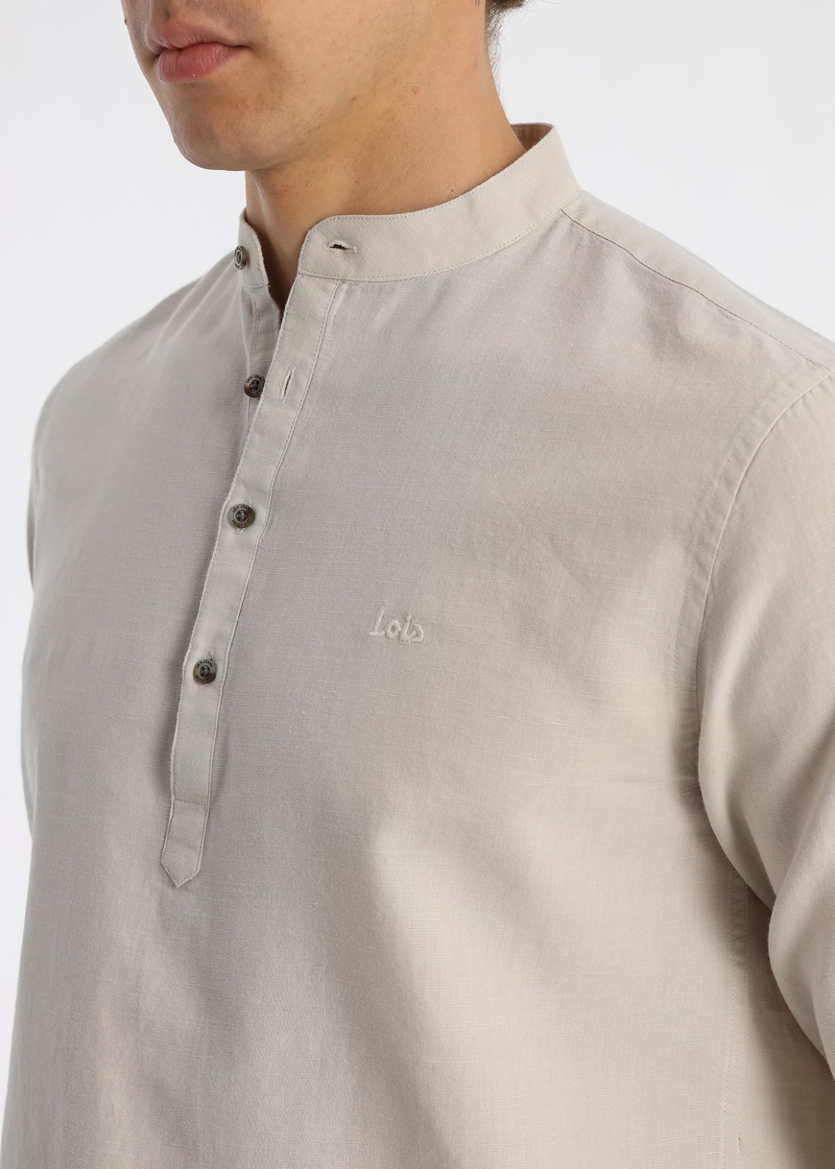 Camisa Cuello Mao Algodón Suave Tono Beige