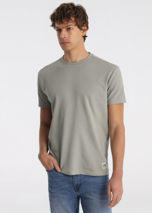 Camiseta Con Textura Jacquard Y Bordado 3D En Verde