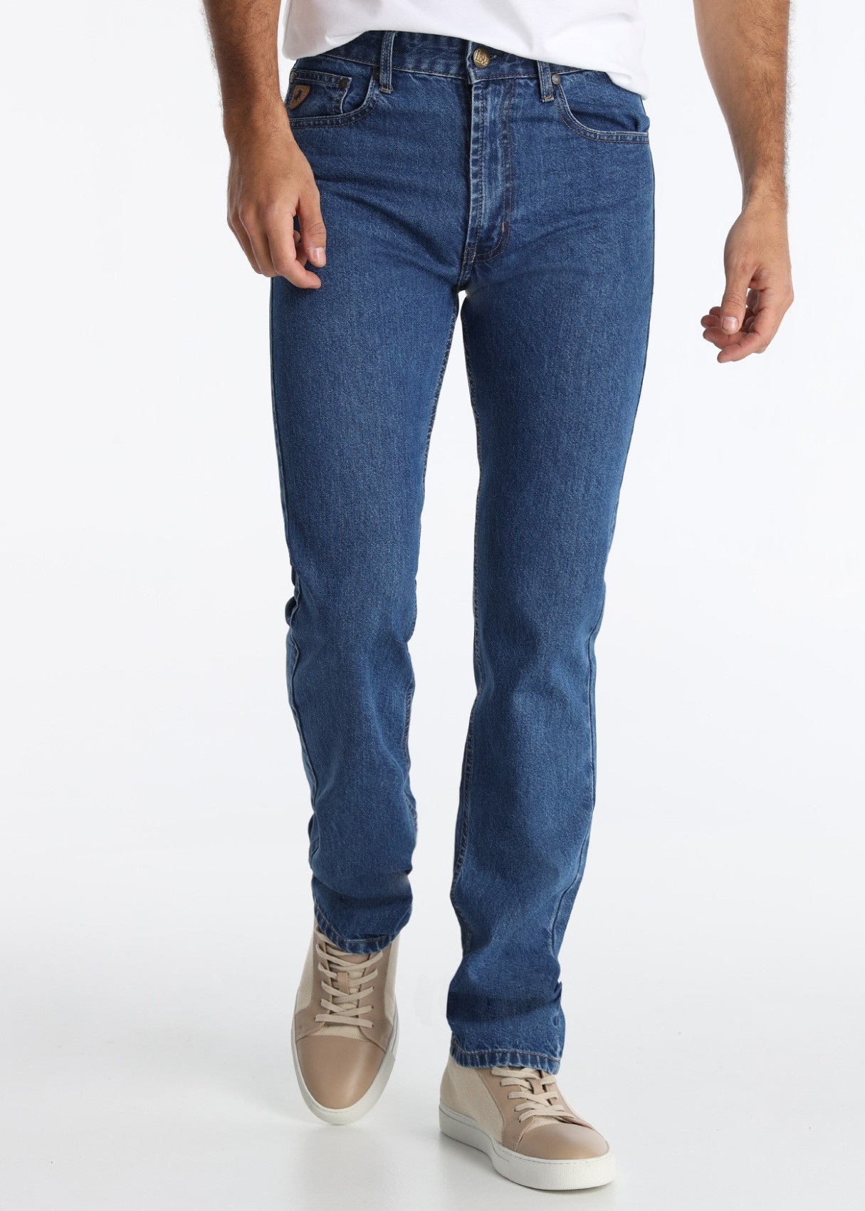 Jeans Recto Tradicional En Lavado Denim Azul Medio