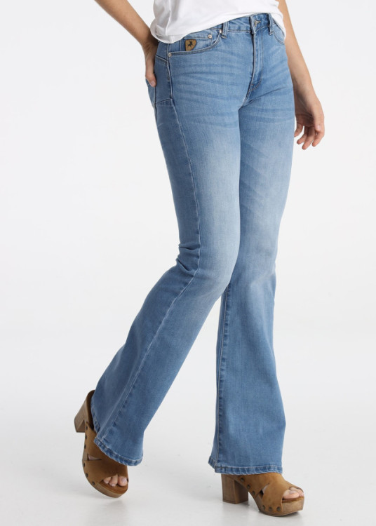 Jeans Flare Push Up Con Tejido Repreve Azul