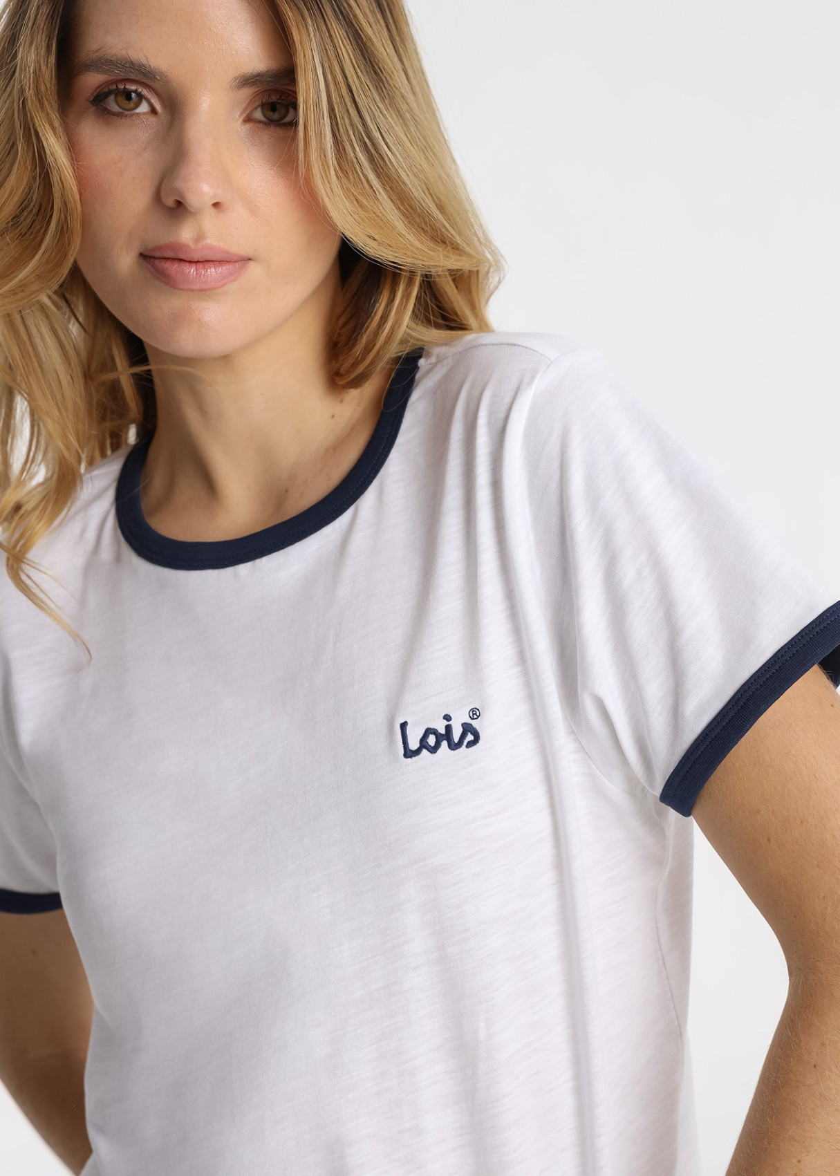 Camiseta Algodón Slub Bordado Logotipo Blanco