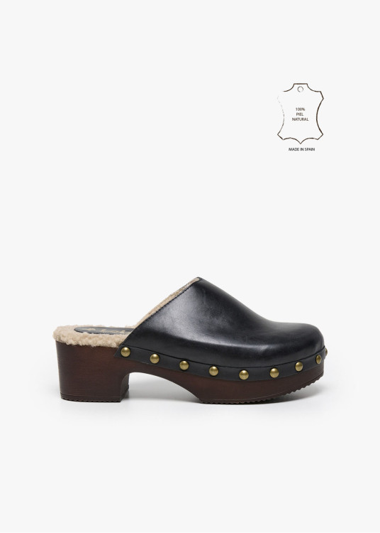 Zuecos de piel con imitación borreguillo negro