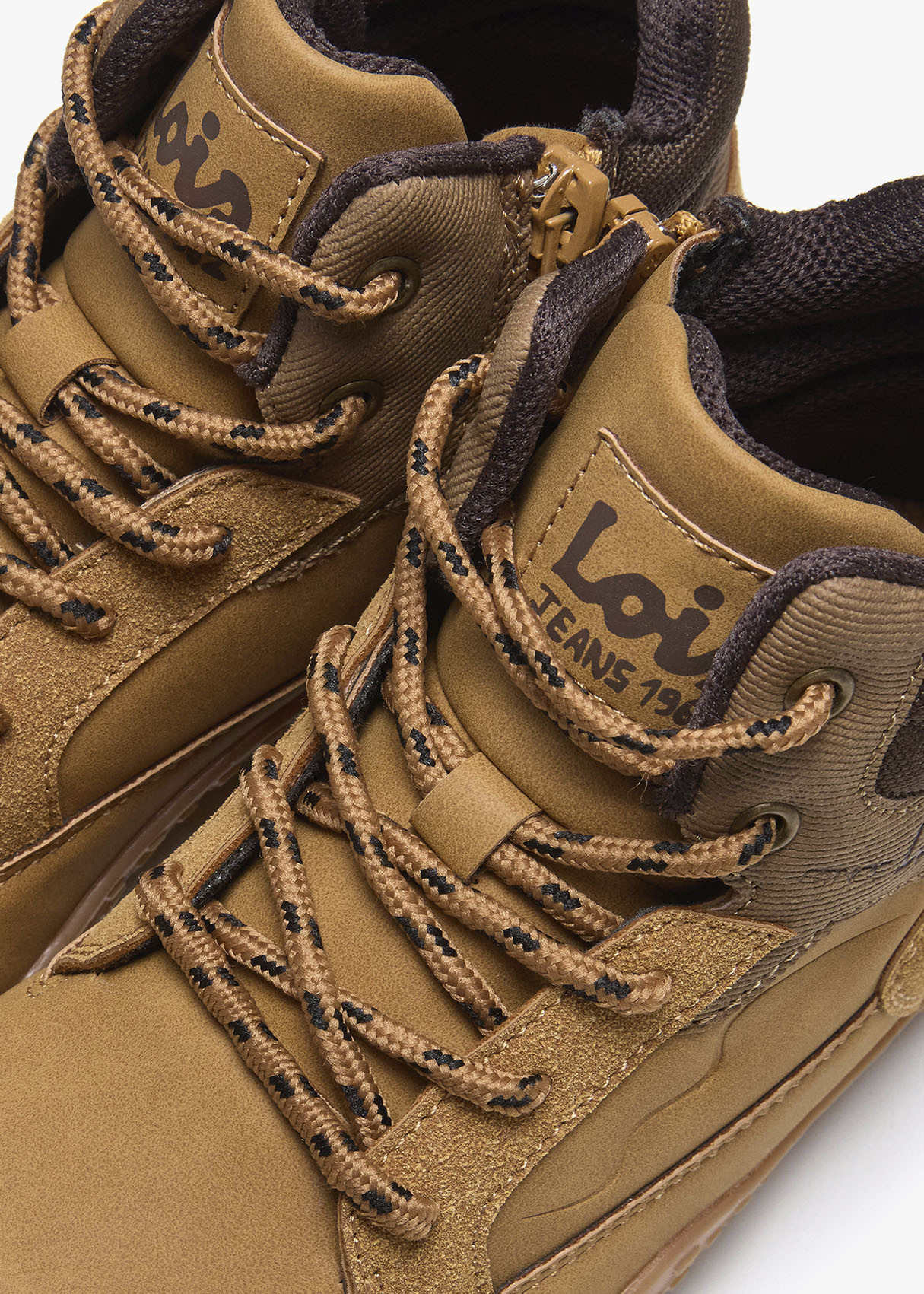 Bota Bare-steps Casual cordoneras marrón