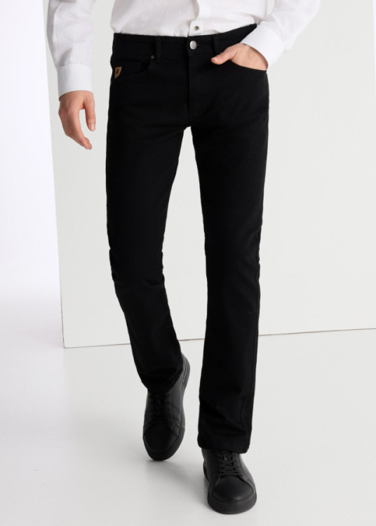 Vaqueros Regular Fit Tiro Medio Black Rinse negro