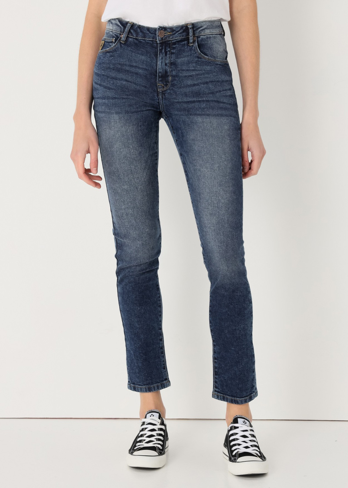Jeans Skinny Fit Tiro Corto Lavado Azul Oscuro