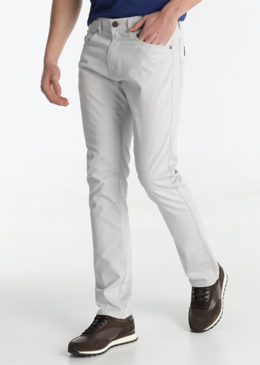 Pantalón Tejido Con Textura Regular Fit Tiro Medio