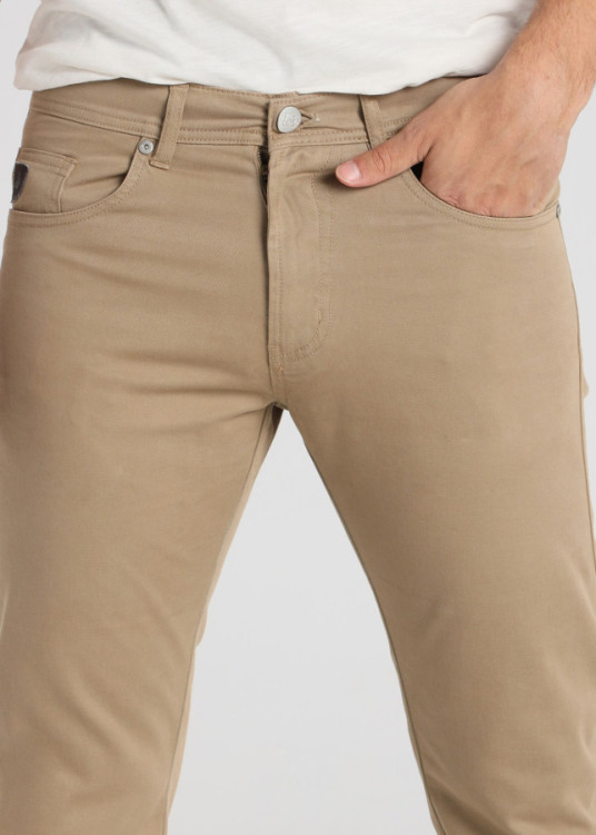 Pantalón Color Regular Fit MARVIN LOTUS Marrón