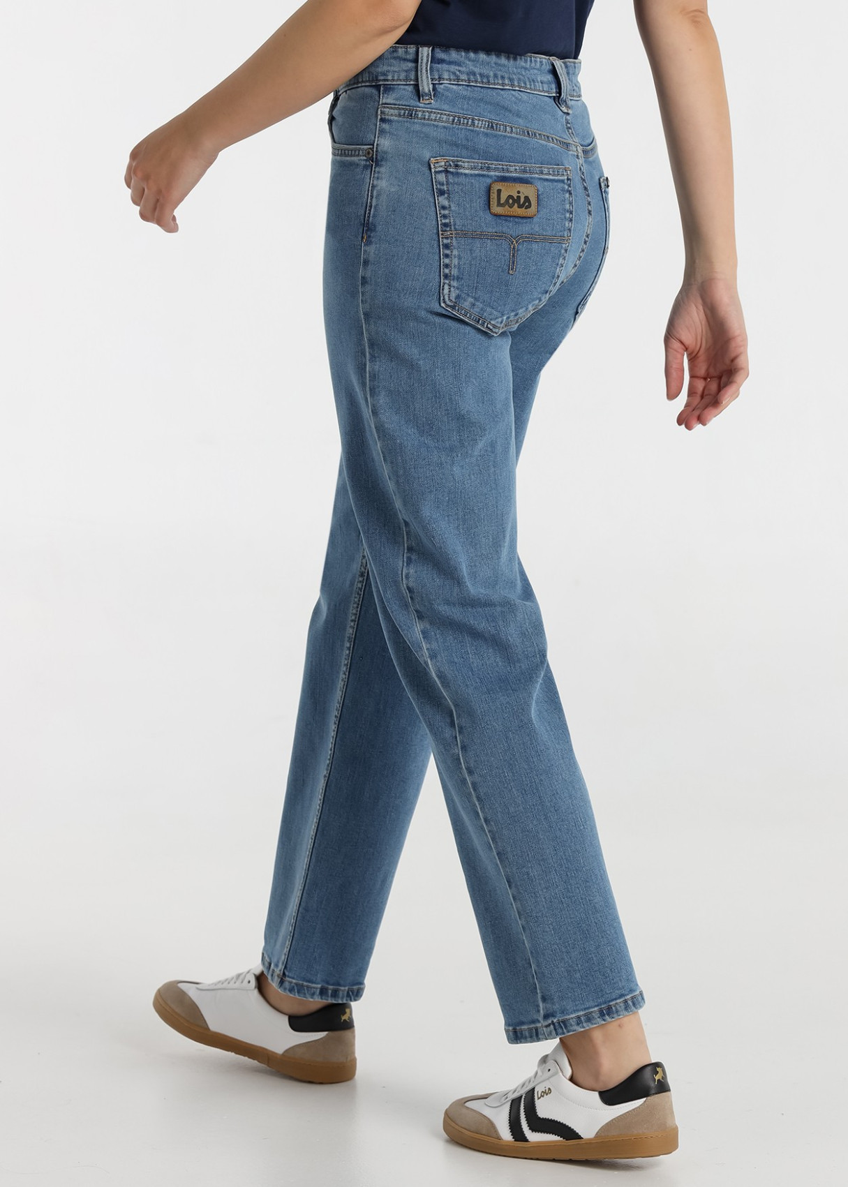 Jeans straight cintura media Con Doble Lavado Stone Wash azul