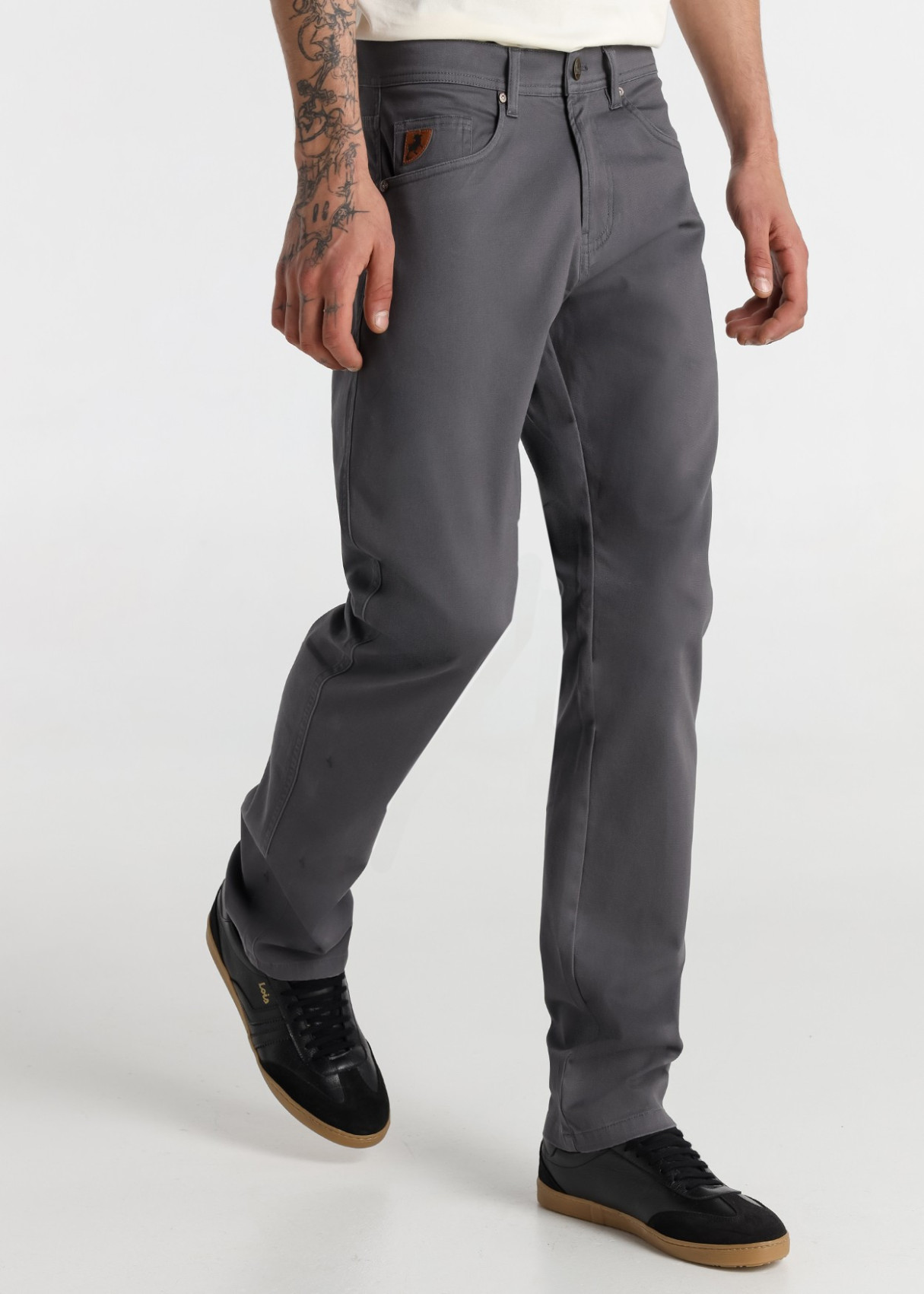 Vaqueros regular fit cintura media grises