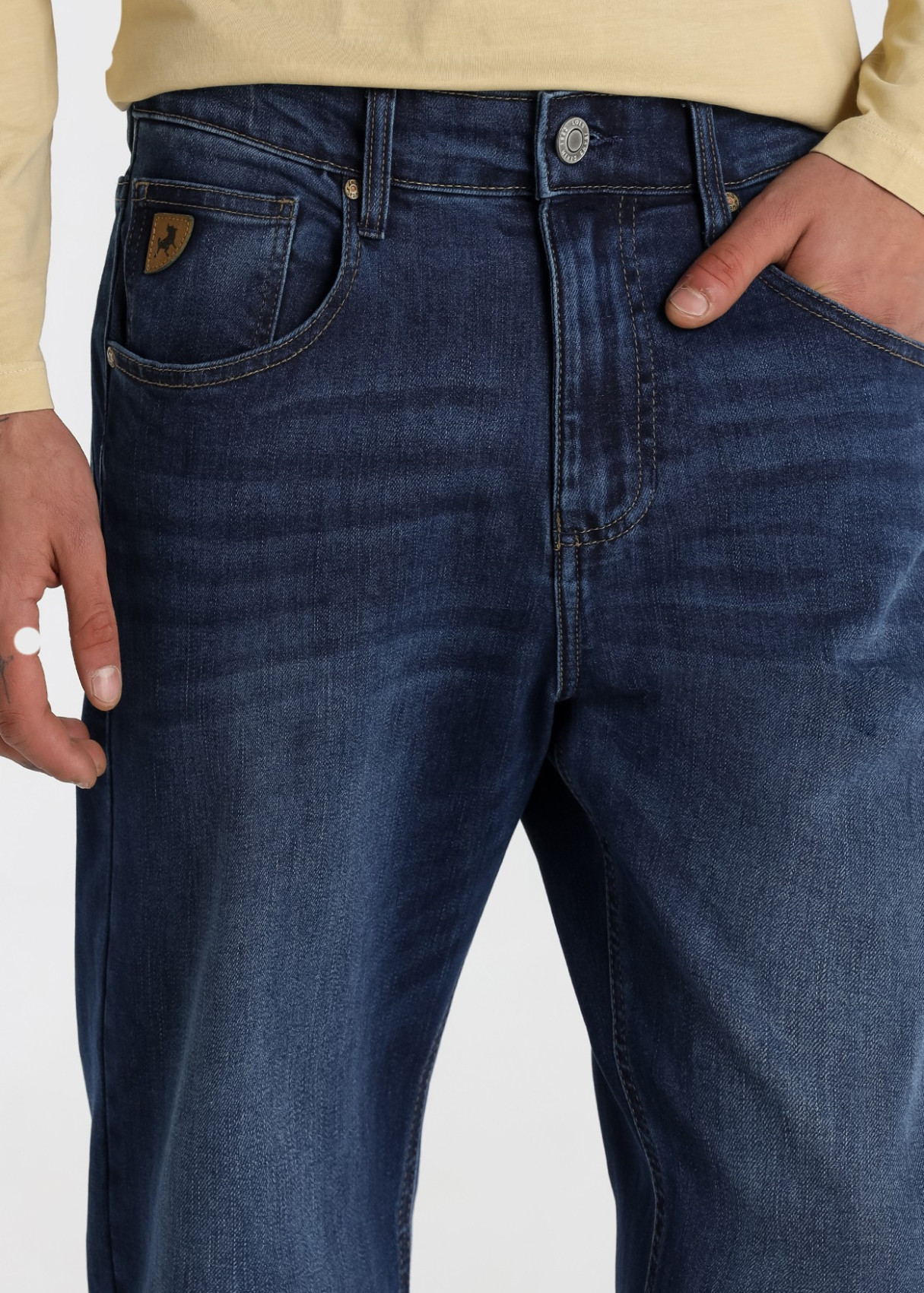 Vaqueros tappered fit cintura alta Lavado Azul