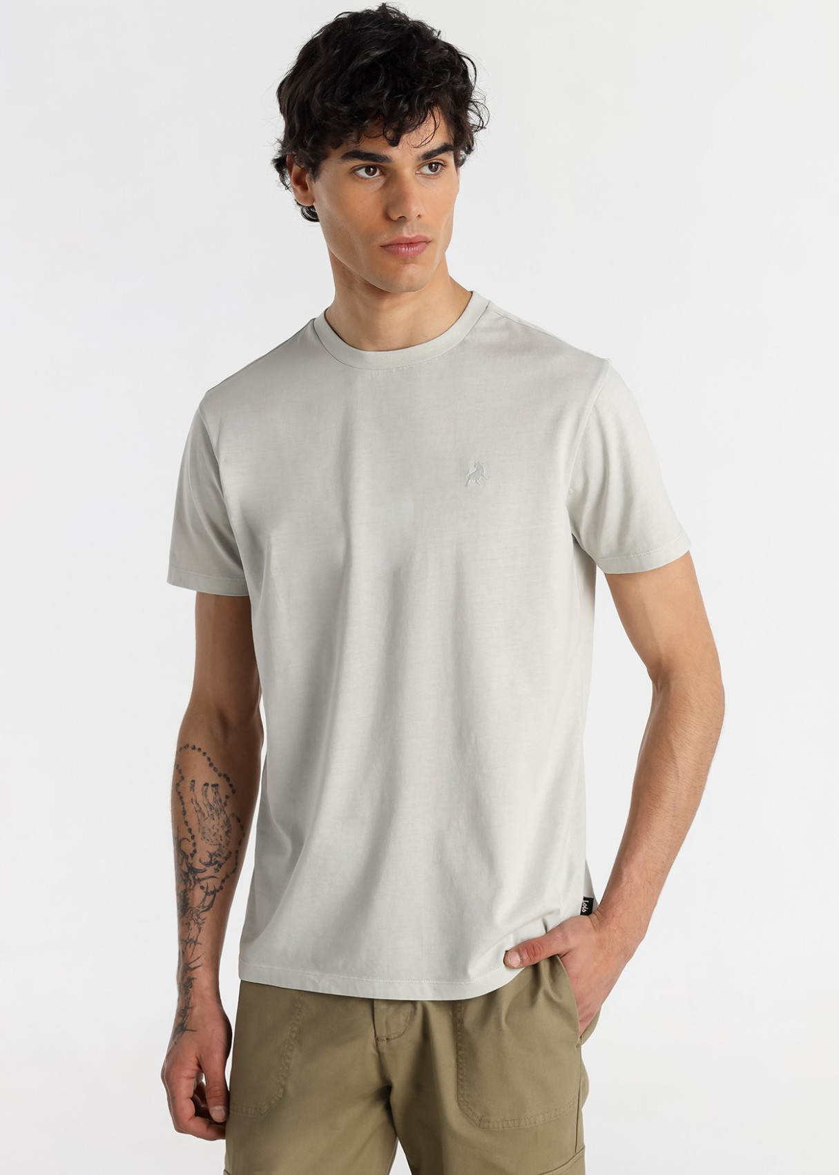 Camiseta Manga Corta Básica Logo blanca