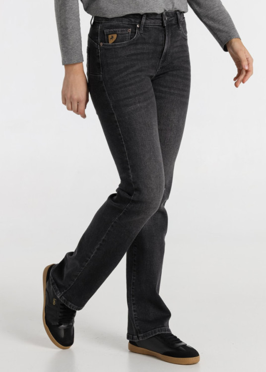 Jeans bootcut cintura baja Lavado Negro