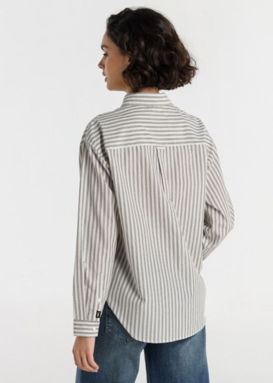 Camisa Manga Larga bolsillo logo bordado gris