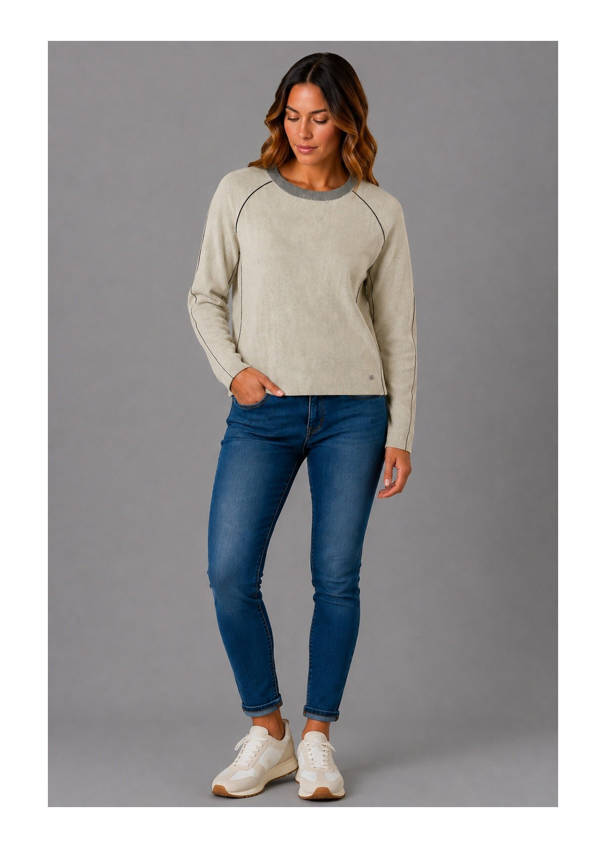 Jersey De Cuello Redondo Con Manga Japonesa Y Acabado De Pelo De Jeans Para Mujer  Diseño Versátil