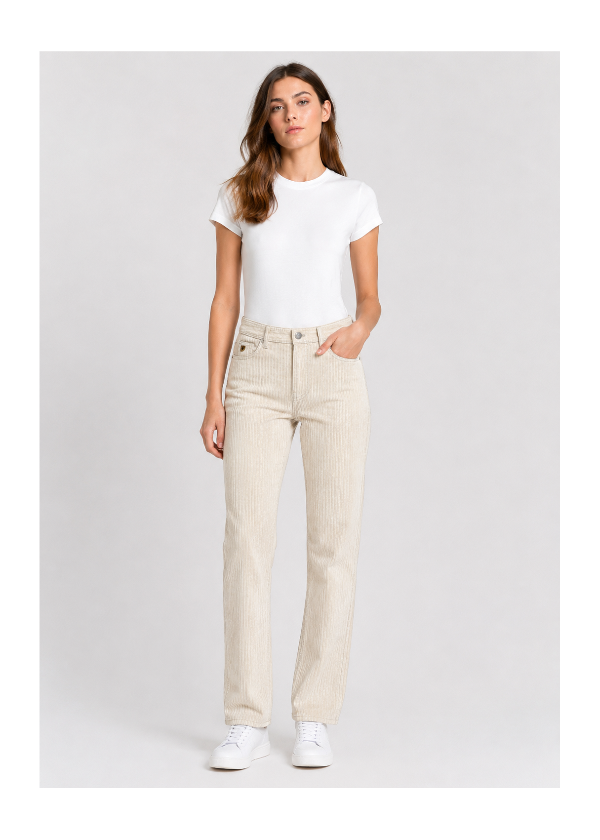 Pantalón Pana slim beige