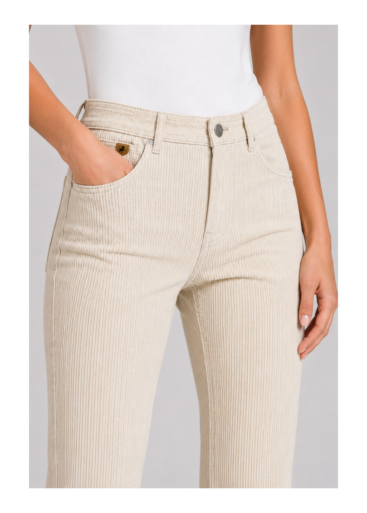 Pantalón Pana slim beige