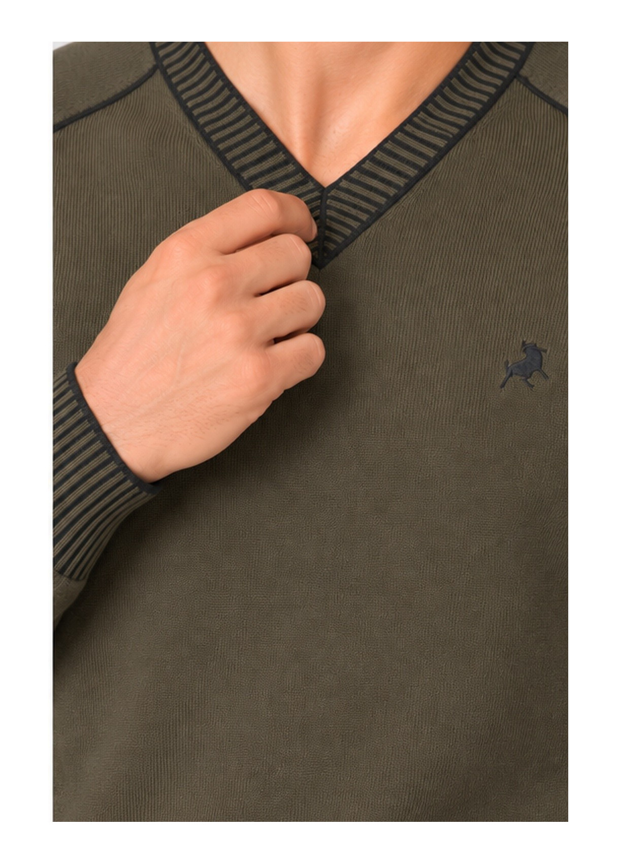 Jersey De Cuello Pico Jeans Para Hombre De Punto Básico Con Bordado  Para Combinar A Diario