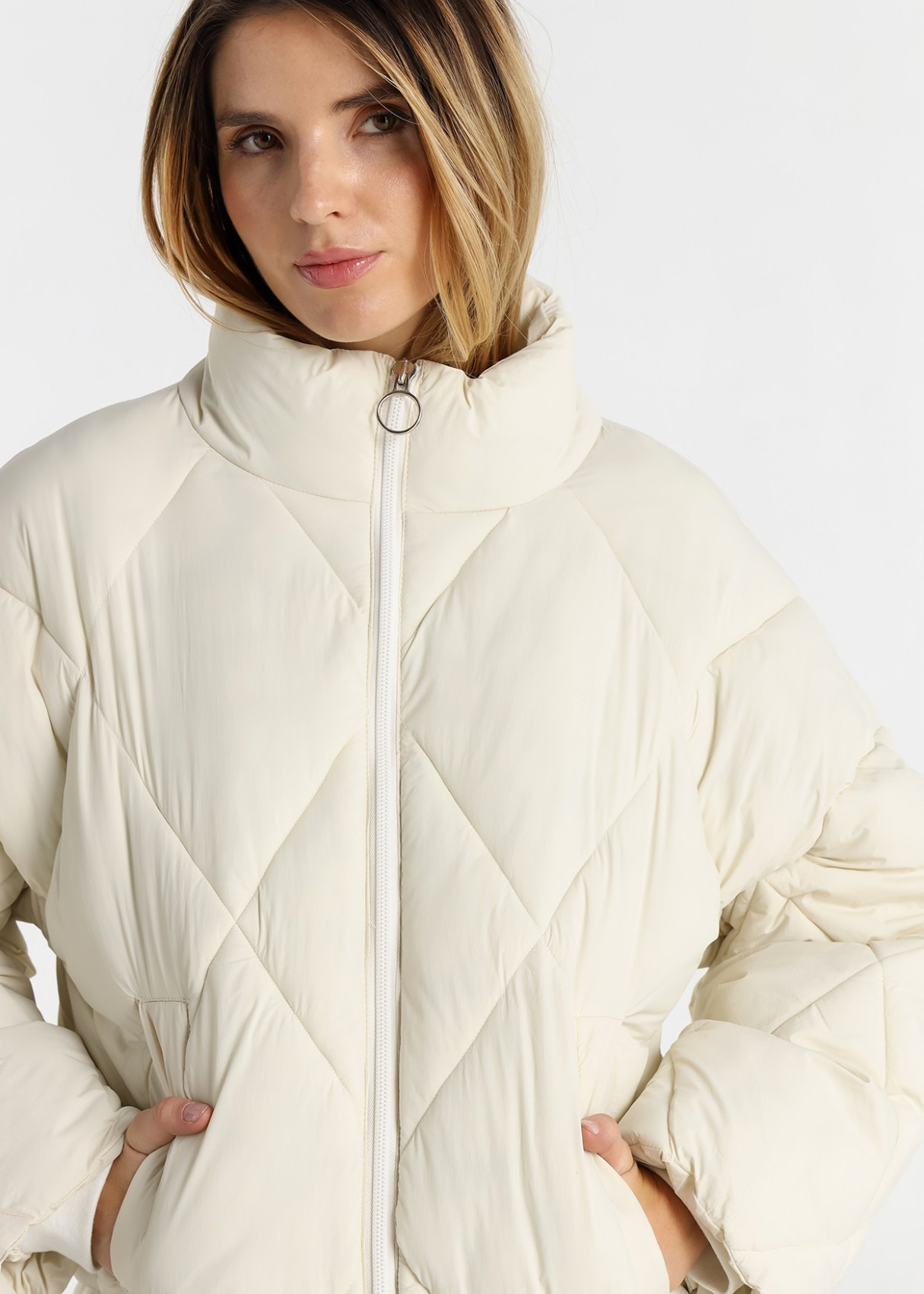 Abrigo Puffer Acolchado Rombos beige