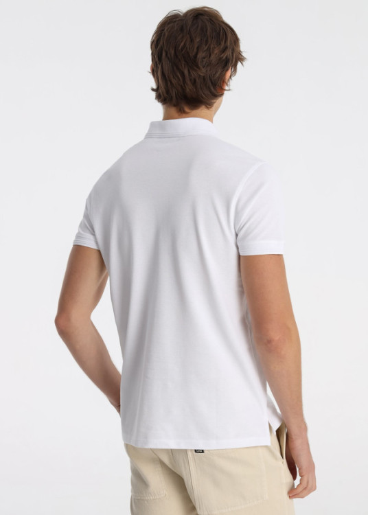 Polo Manga Corta Basico Patch Logo Bordado blanco