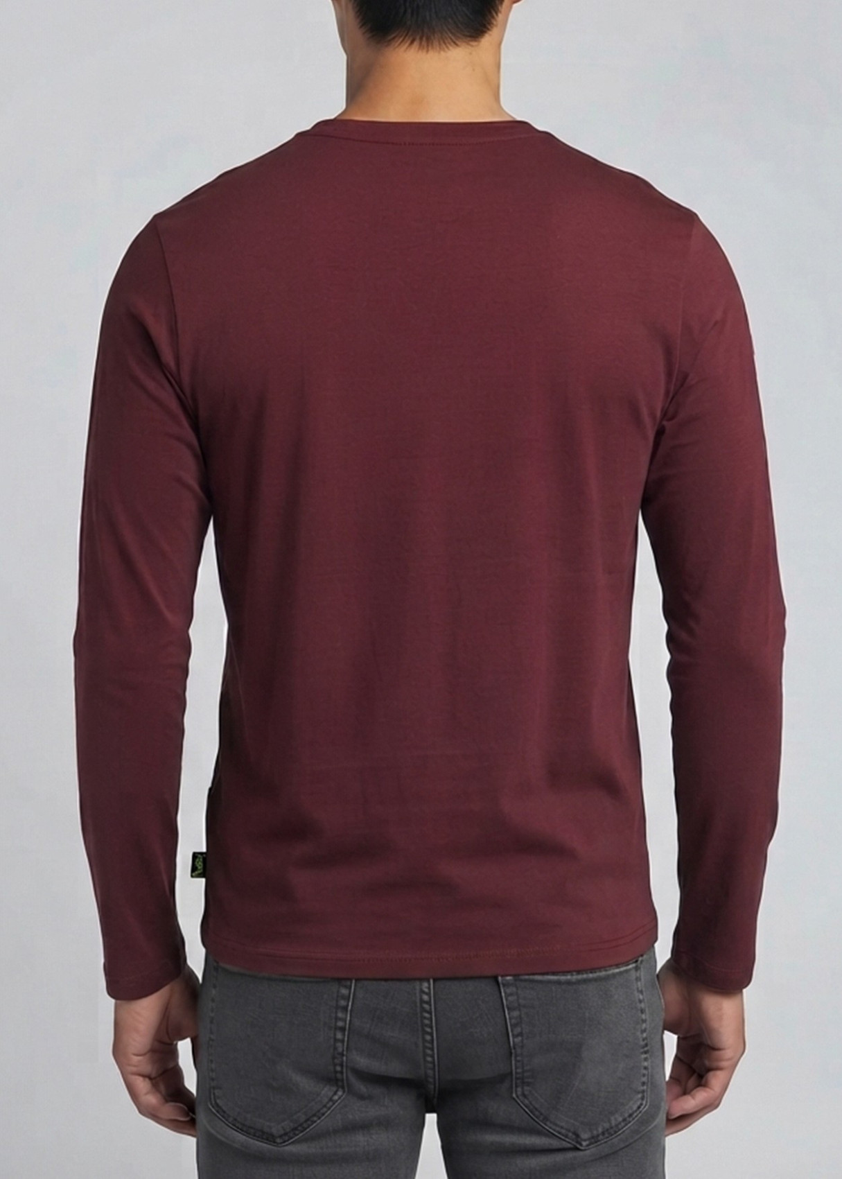 Camiseta Manga Larga Gráfica Legendary rojo
