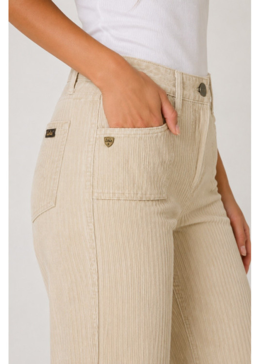 Pantalón bootcut Color Pana Bolsillos De Plastrón beige