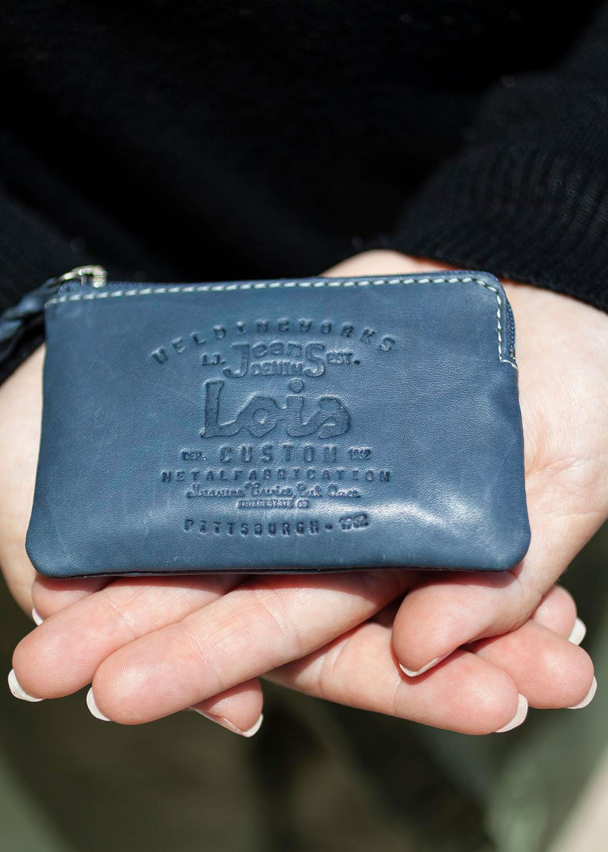 Monedero de cuero vintage azul