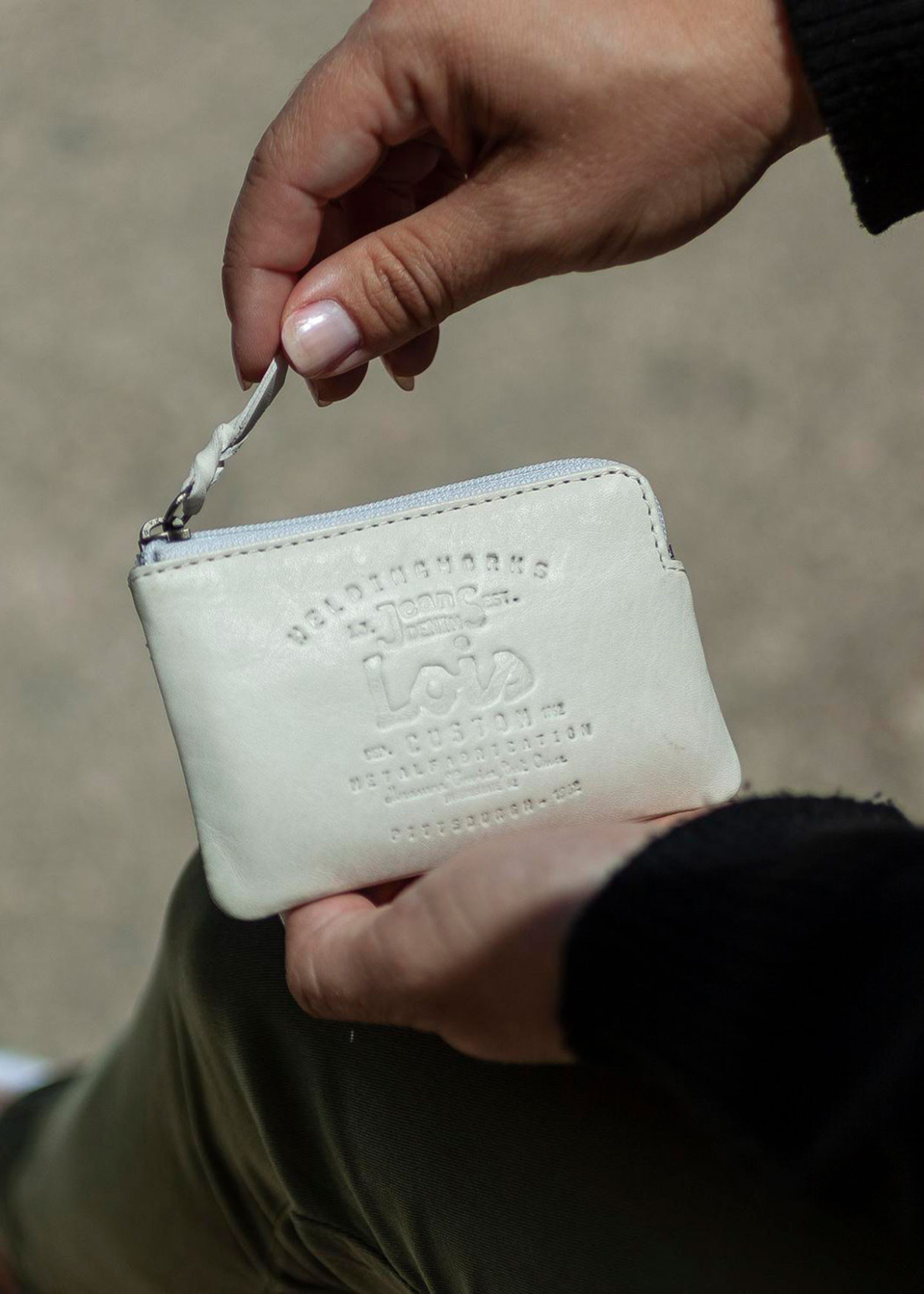 Monedero de cuero vintage beige