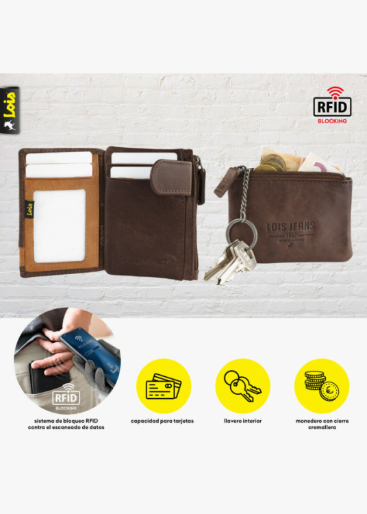 Cartera vertical de piel cierre botón con llavero marrón