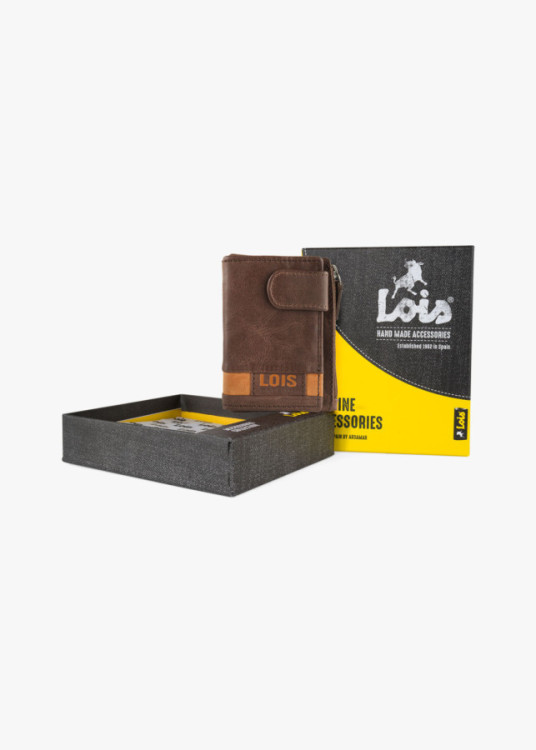 Cartera vertical de piel cierre botón con llavero marrón