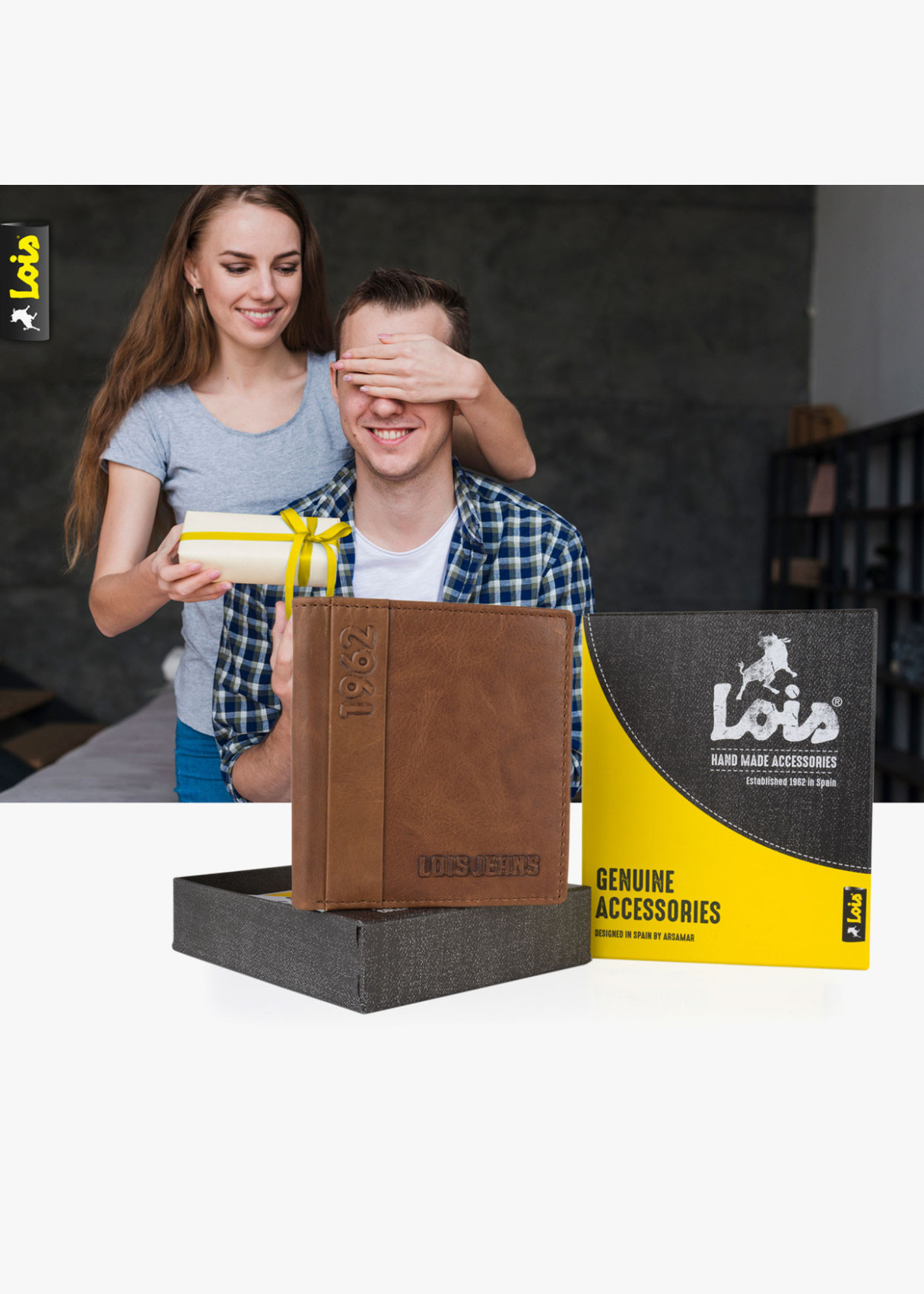 Cartera billetera tarjetero de piel vertical con logo 1962 en relieve cuero marrón