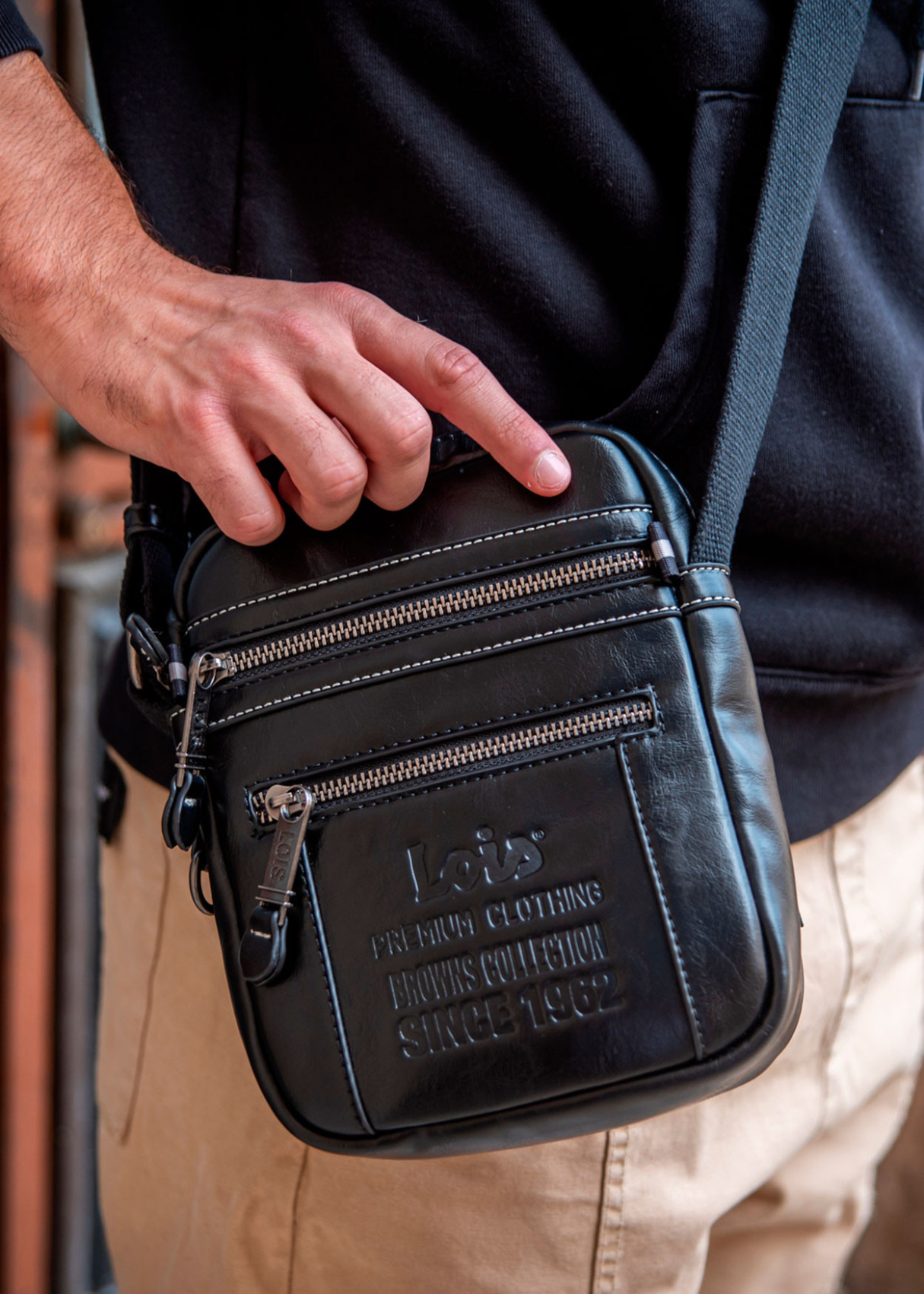 Bolso bandolera ajustable con bolsillos y doble cremallera negro