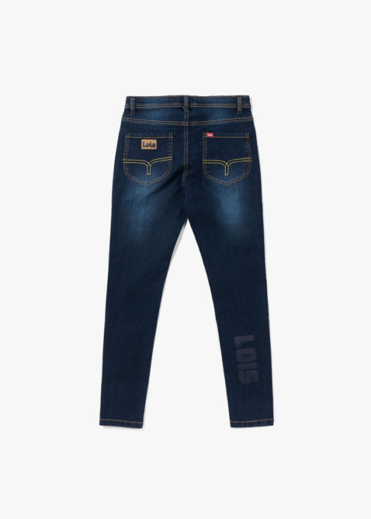 Jeans Básicos con Detalles Desgastados