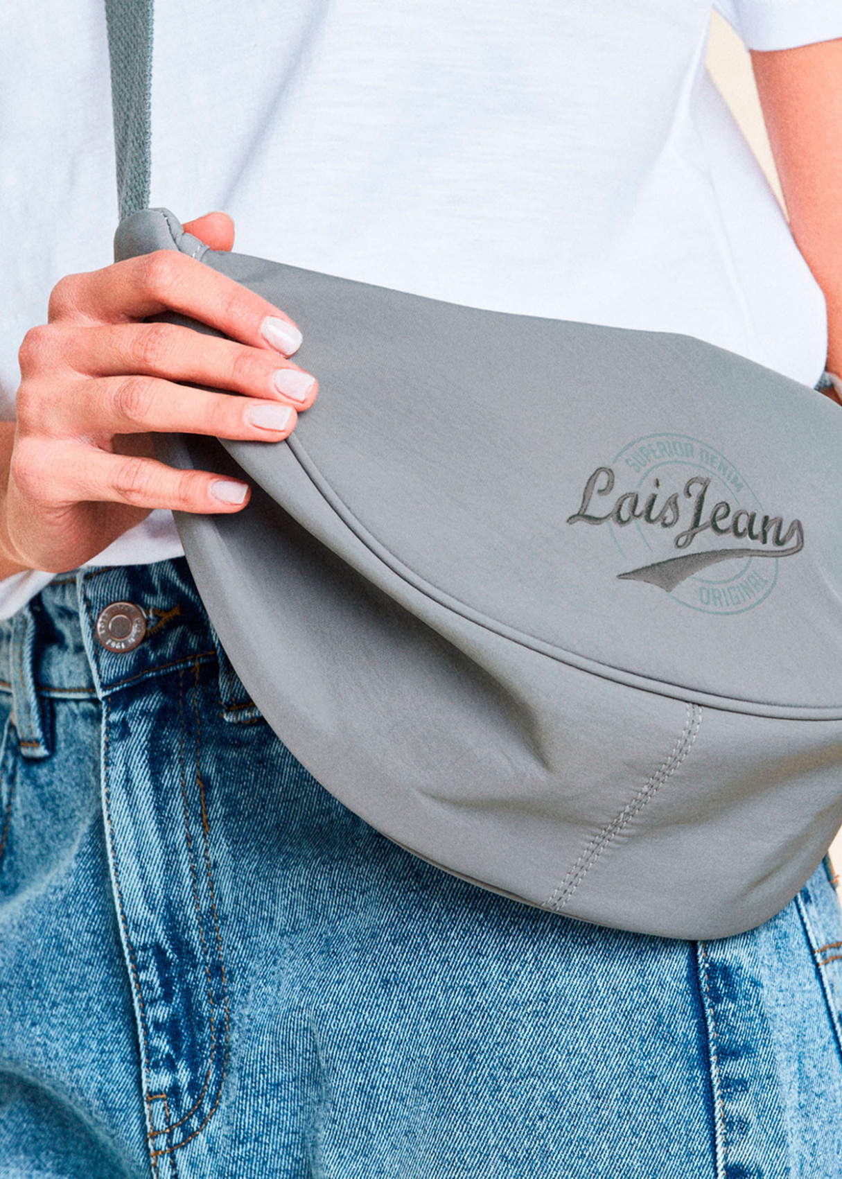 Bolso bandolera ajustable ovalado monocolor con cremallera gris